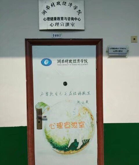 crop,h_569,w_479,x_0,y_0