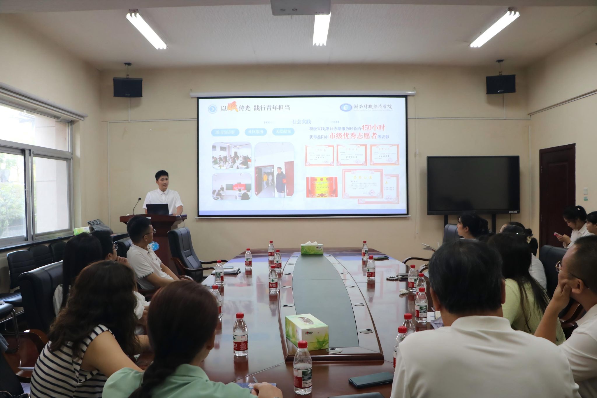 以评促改、以练提能——会计学院举办国家奖学金候选人模拟答辩会