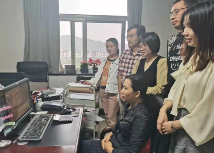 科研处 周峰.png