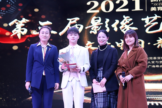 最佳影片奖.jpg